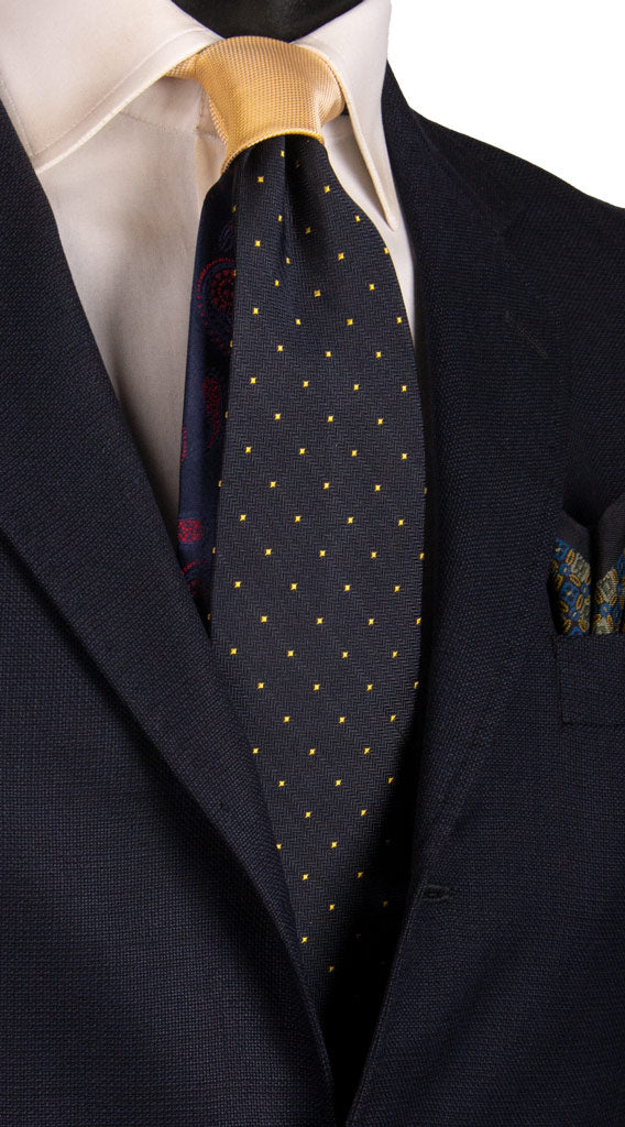 Cravatta Blu Fantasia Gialla Nodo in Contrasto Giallo Tinta Unita N3194 Made in Italy Graffeo Cravatte
