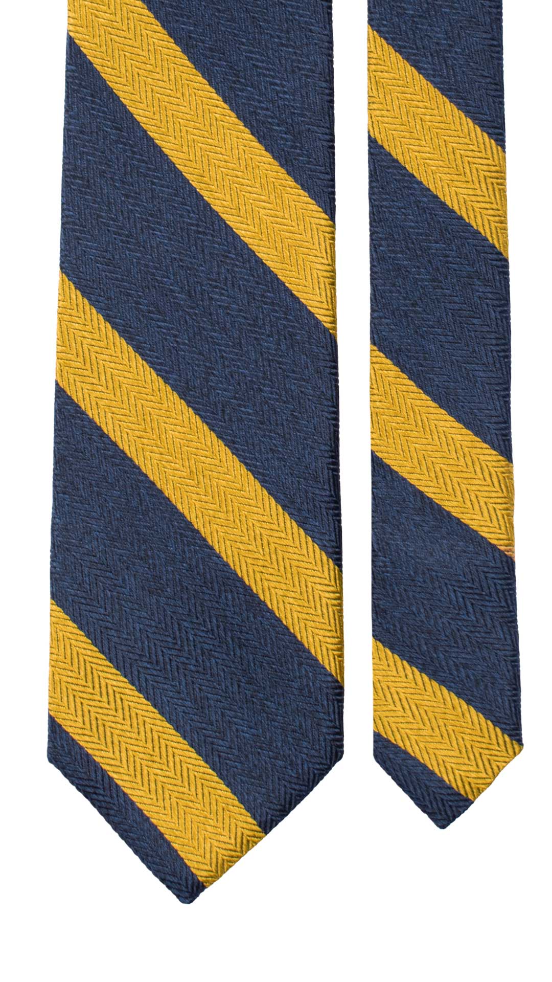 Cravatta-Regimental-di-Seta-Fantasia-Lisca-di-Pesce-Blu-Giallo-7118
Pala