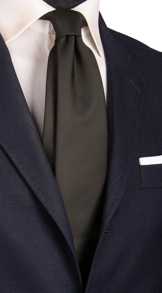 Cravatta di Seta Nera Tinta Unita 6910 Made in italy Graffeo Cravatte