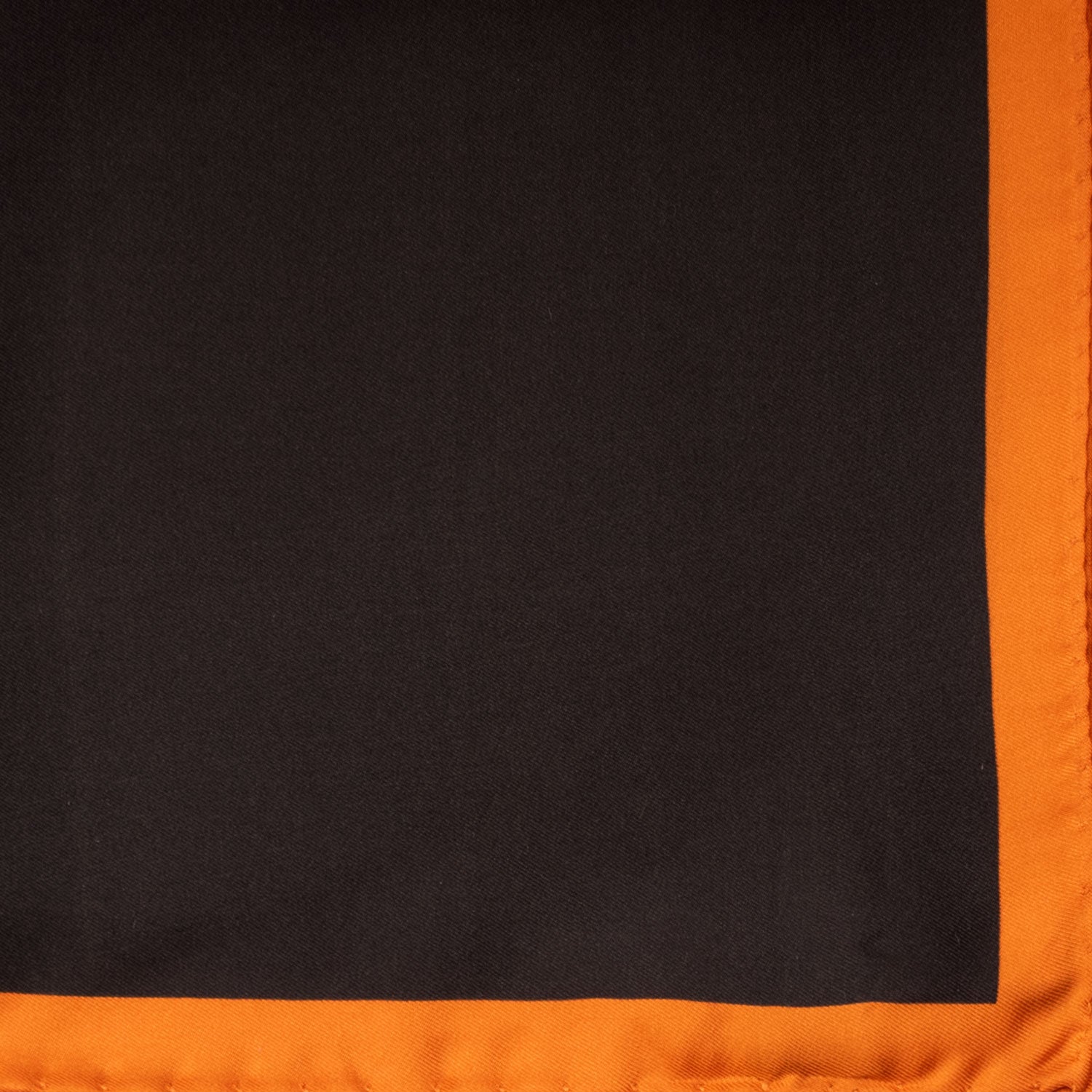 Fazzoletto da Taschino Vintage di Seta Nero Arancione Tinta Unita POCV737 Dettaglio